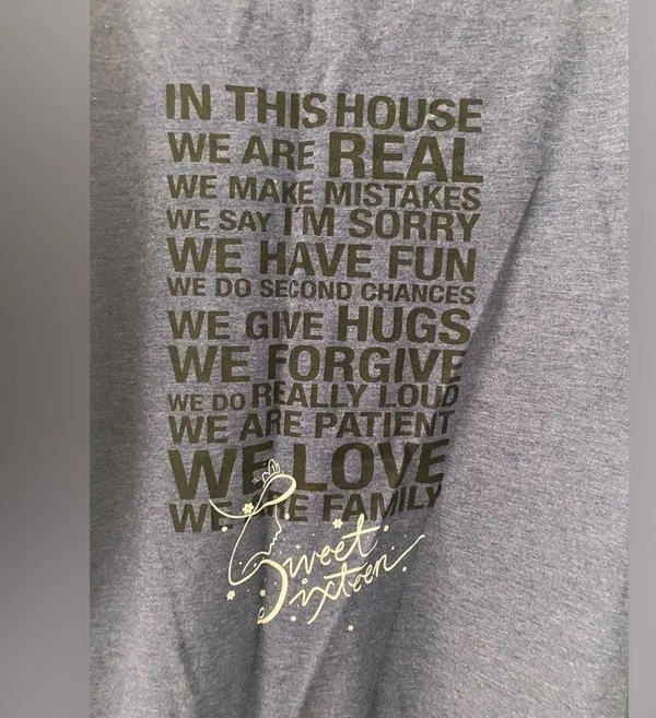 Anvil sweat shirt with family quote in-print - Image 4