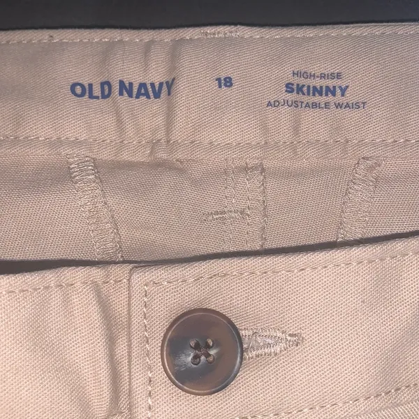 NWT Old Navy High Rise Skinny Full Length Khaki Pants 18 Adjustable Waist - Image 8