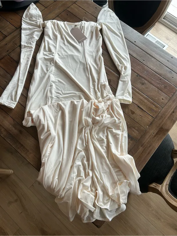 NWT Meshki Desirie Slinky Long Sleeve Maxi Slit Ivory Dress L - Image 3