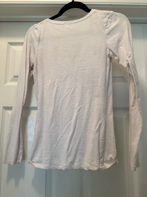 White V-Neck Long Sleeve Women's Top - Image 2