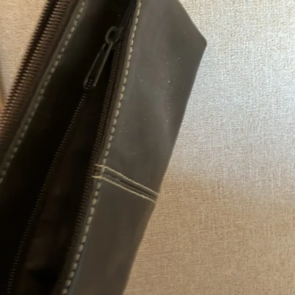 Black wristlet - Image 3