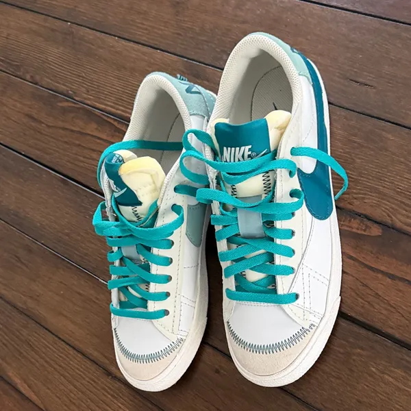 Nike Women’s Blazer Low ’77 Jumbo White Teal Green Leather Sneakers Size 11 - Image 3