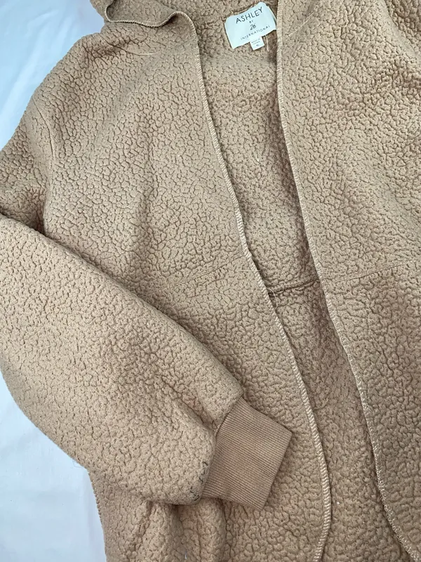 Fuzzy cardigan Tan - Image 4