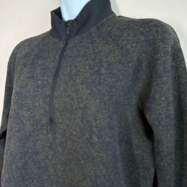 Lululemon Green Black Rest Less Half Zip Pullover Mock Shirt Top Sz Med 6/8‎ - Image 2