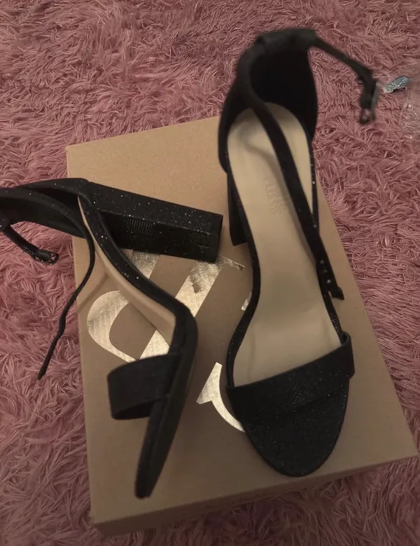 Charlotte Russe Shimmer black chunky heels - Image 3