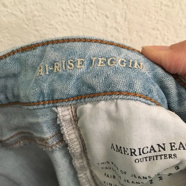 American Eagle Outfitters high rise two tone jegging‎ light wash denim jeans 2 - Image 7