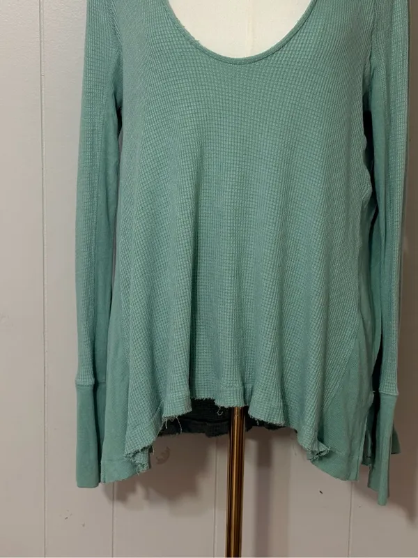 We The Free Free People Malibu Thermal Top Green Size M - Image 4