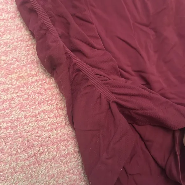 Athleta Rasberry/pink razor back tank top - Image 6