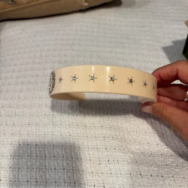Gucci Cream Hairband with Silver Accents - Image 2