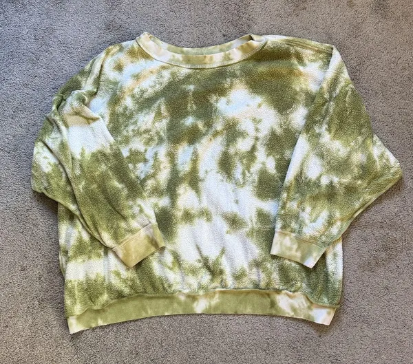 Free People Sweatshirt - Image 2