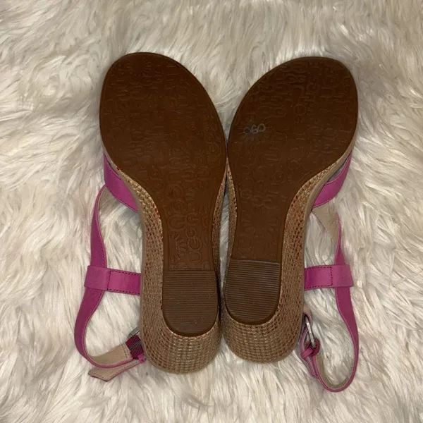 Ugg Pink Gaiana Wedge Sandals - Image 5
