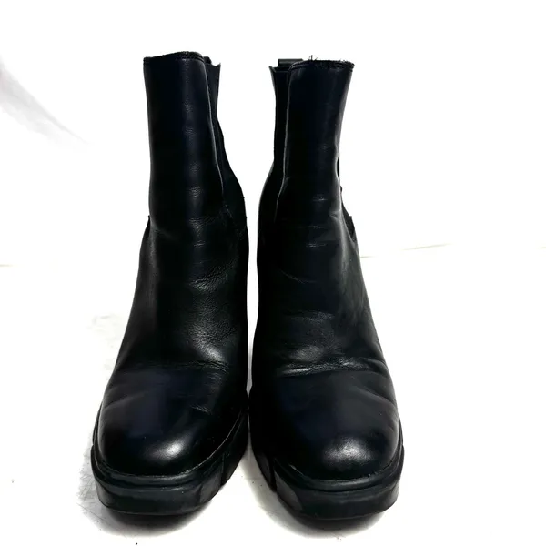 Steve Madden Black Revised Leather Platform Boots Size 8 - Image 2