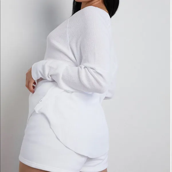 Aritzia TNA Alder Thermal White XS - Image 2