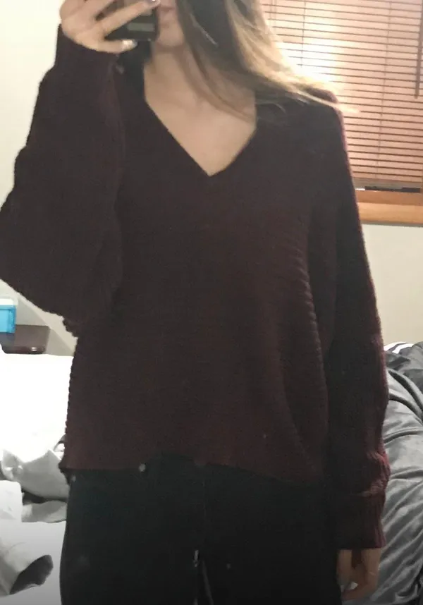 American Eagle Burgundy Sweater - Image 4