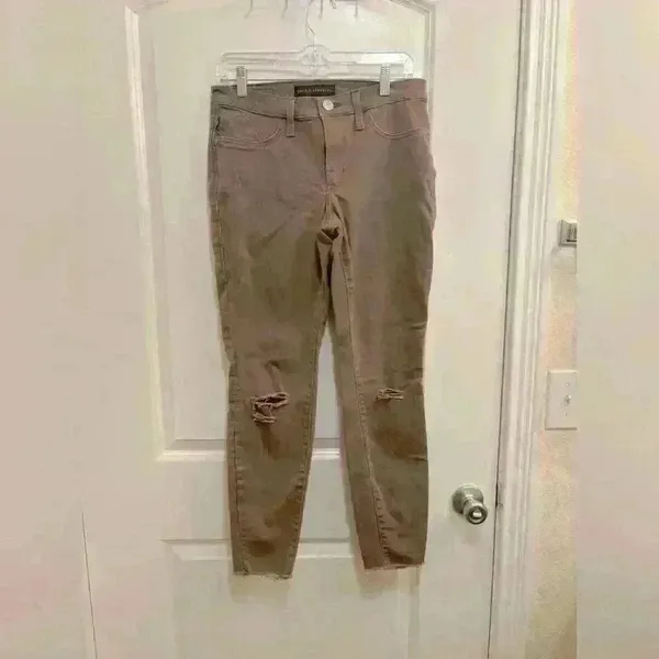 Rock & Republic Kashmiere Taupe Distressed Jeans Women’s Size 6M - Image 2