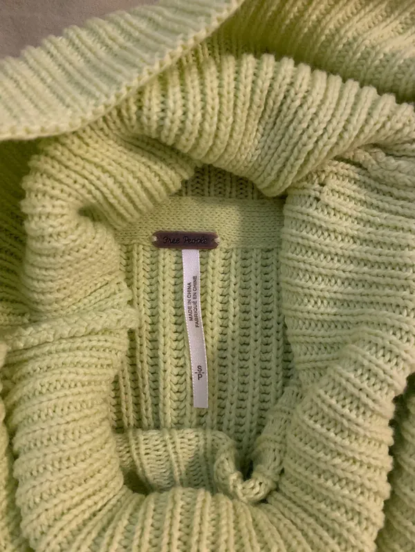Sweater - Image 3