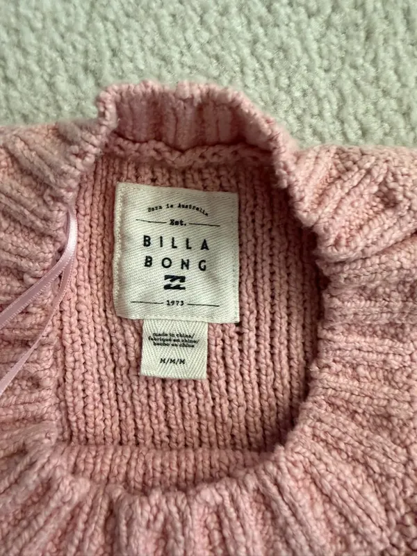 Billabong Shades Cotton Blend Crop Sweater in M (light pink, boxy/cropped fit) - Image 5