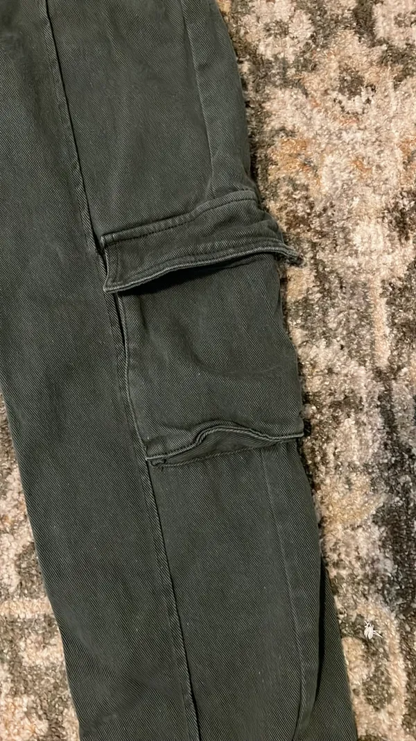 Green cargo pants - Image 2