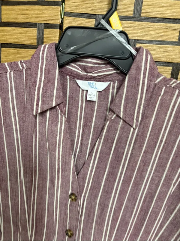 Time and tru burgundy stripe fit and flare dress size large - Image 3