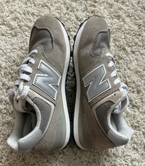 New Balance 574 women’s sneakers 6 evergreen - Image 3