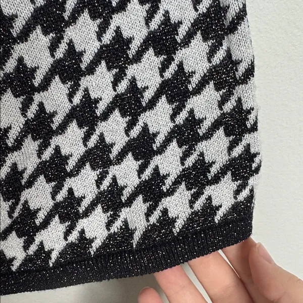 Ann Taylor Shimmer Black and White Houndstooth Short Sleeve Sweater size M - Image 6