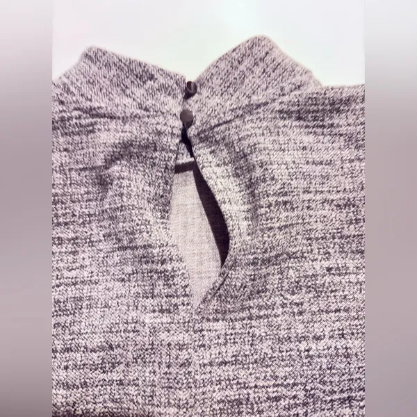 Banana Republic Heather Gray Knit Top XS - Image 3