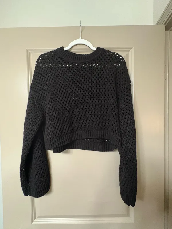 H&M Sweater - Image 2