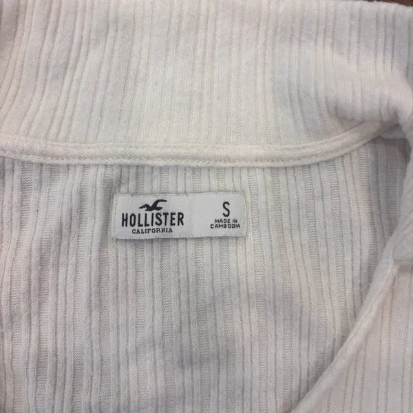 Hollister Ribbed Collared Long-Sleeve Top Cropped White Size S Minimalist - Image 3