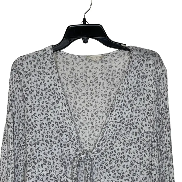 Altar'd State Tunic Top Size Medium Gray Cream Pattern Front Tie Lined‎ Womens - Image 2
