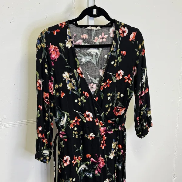 Lovestitch Hi-Low Wrap Maxi Dress High Low Ruffle Floral‎ Black Red Medium - Image 5