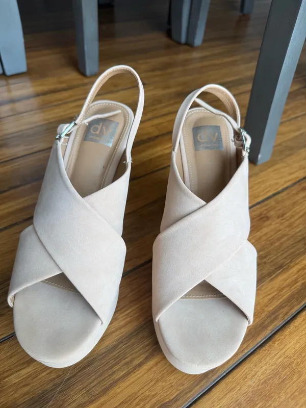 DV by Dolce Vita Sandals Platform Wedge - Image 3