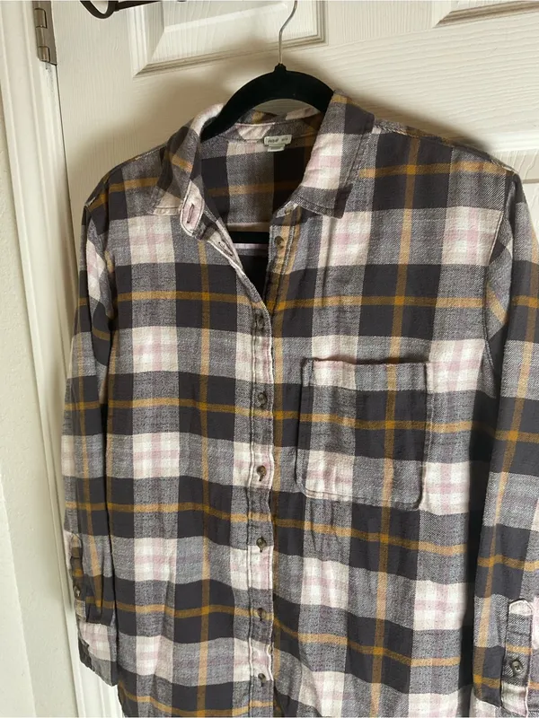 Aerie Flannel Plaid Button Down Shirt Pocket Charcoal Pink Yellow XS - Image 4