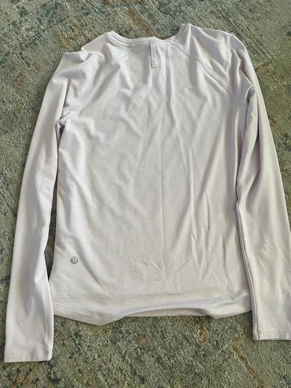 Lululemon Light Pink Long Sleeve Top - Image 3
