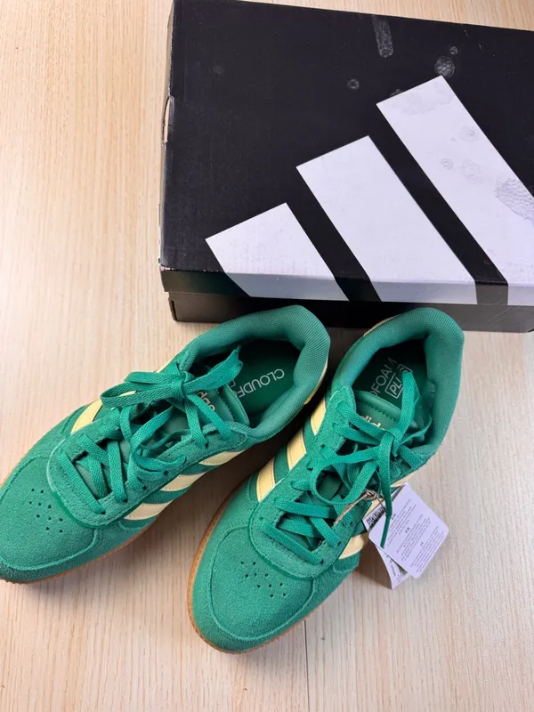 Adidas Women's Green Breaknet Sleek Low Profile Sneakers Sz 6 New in Box - Image 9