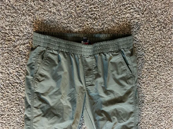 Tommy Hilfiger olive green Cargo Pants Women’s Size small‎ petite baddie fall - Image 4