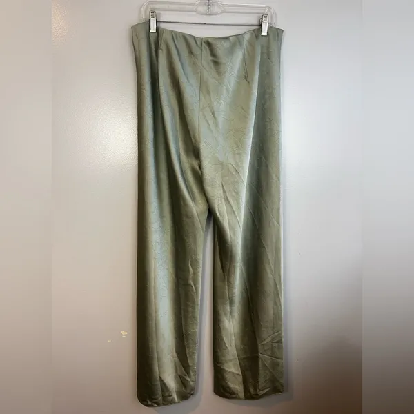 NWT Vince Satin Bias Green High Waisted Wide Leg Crinkle Texture Pants Large - Image 8