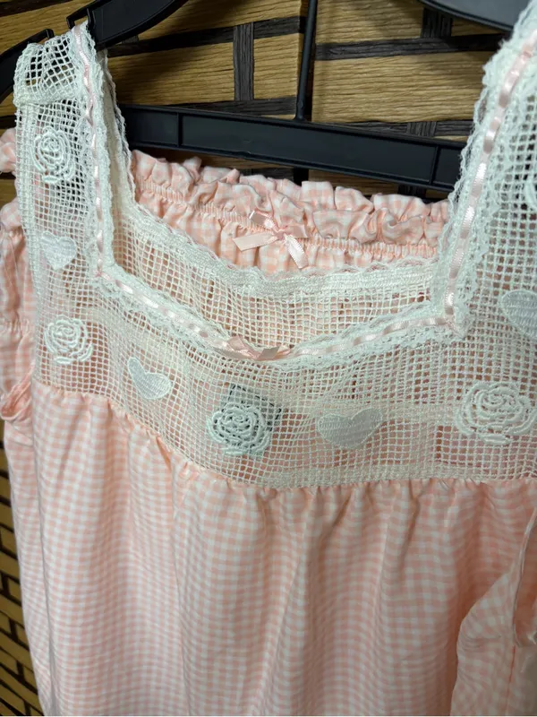 Lee pink and white sleep shirt set size small - Image 5