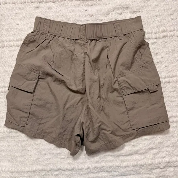Social Tourist Women Ultra High Rise Cargo Shorts Taupe Brown Size S Nylon Hike - Image 2