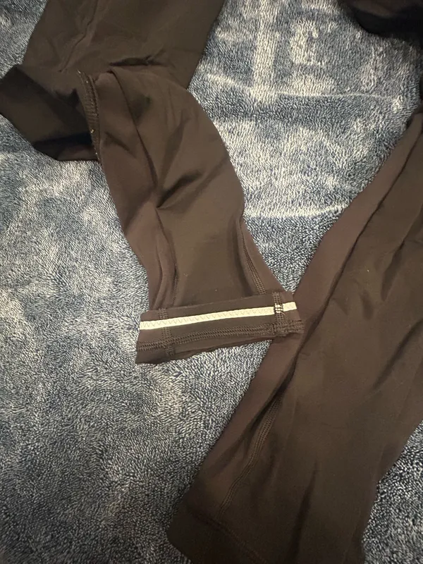 Lululemon leggings 28” - Image 5