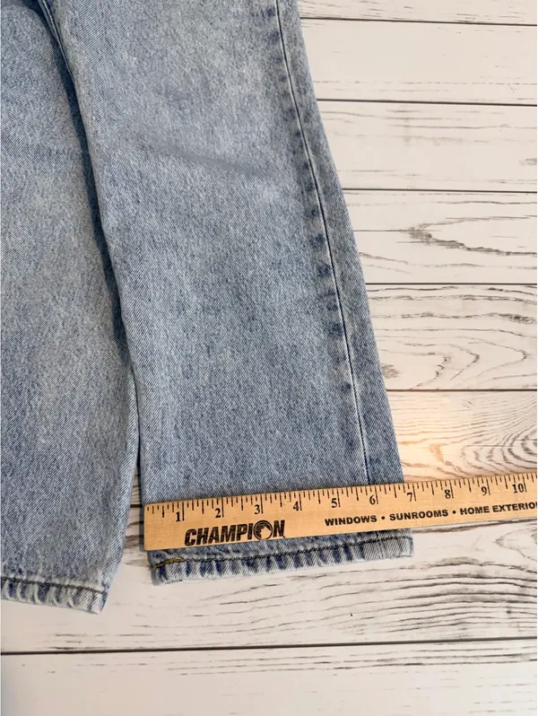 Levi’s Women’s 501 Premium Big E Crop Jeans W25 L26 Montgomery Light Wash - Image 16