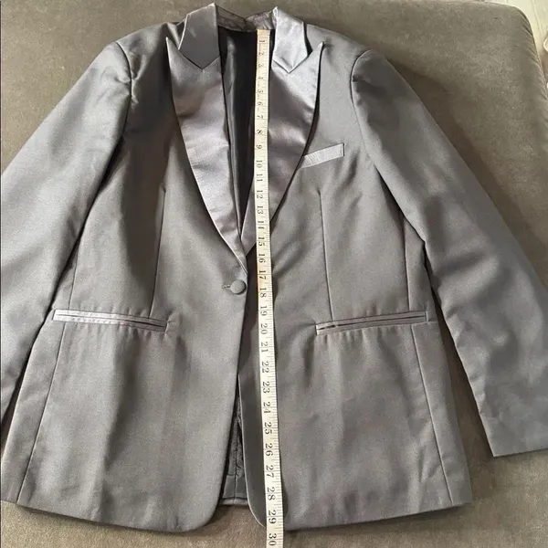 Women’s Gray Slim Fit 3 Piece Formal Tuxedo Suit Satin Peak Lapel Size XL NWT - Image 5