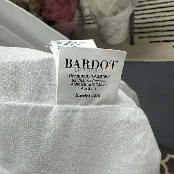 Bardot White High Low Puff Sleeve Dress Size 8 NWT - Image 11