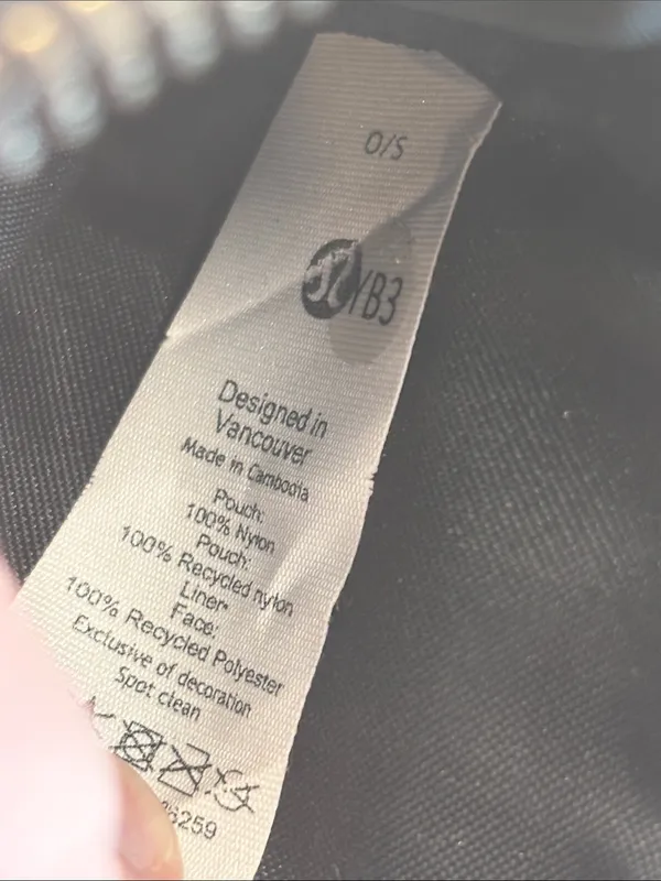 Lululemon Clippable Card Pouch - Image 5