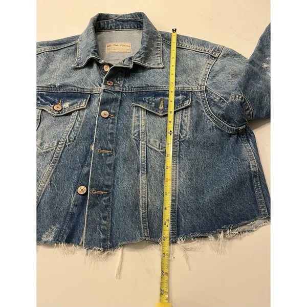 Free People Distressed Denim Jacket Cut-Off Frayed Edge Cropped Oversized sz S - Image 7