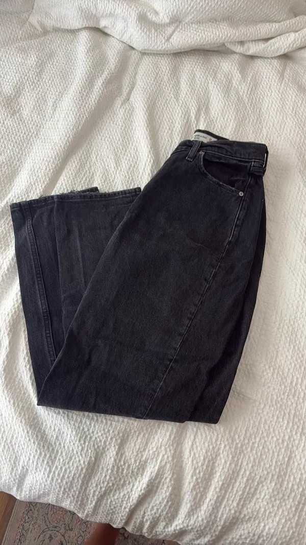 Abercrombie & Fitch jeans - Image 2
