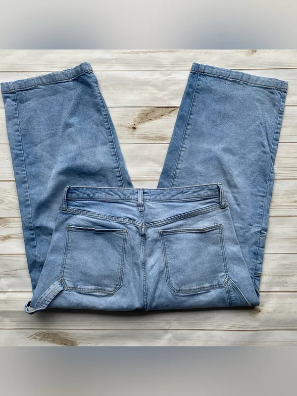 Universal Thread highest rise wide leg denim cropped carpenter jeans light wash - Image 4