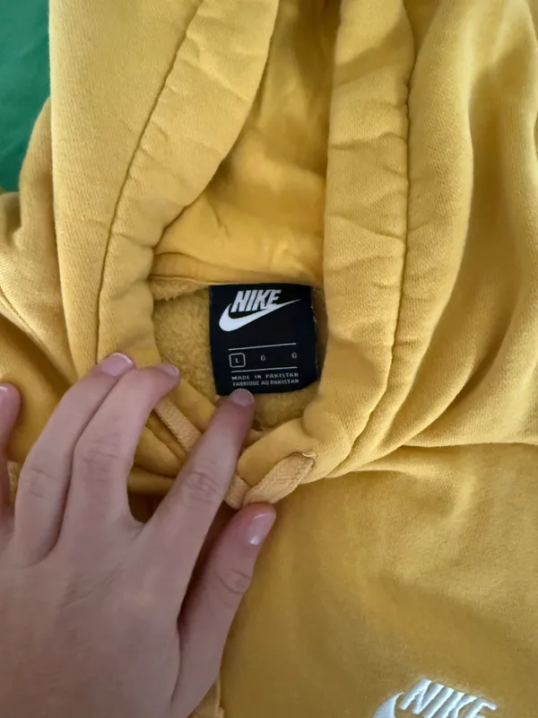 Nike Sweatshirt Hoodie - Image 2