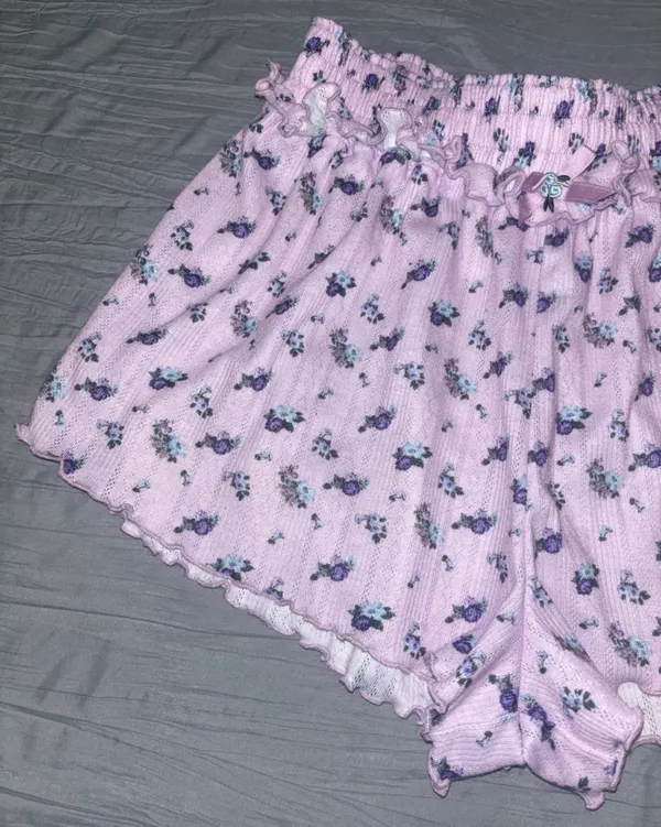 🆕 For Love And Lemons 🍋 Lilac Floral Smocked High Rise Pointelle Shorts - Image 4