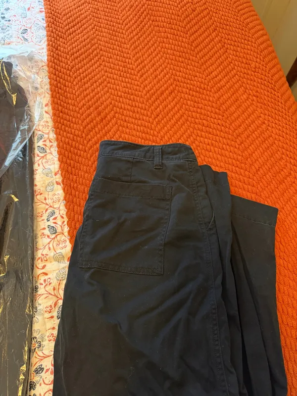 Universal Thread Chino Pants Women - Image 4