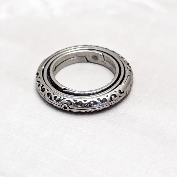 Spinning Multi Ring Pendant - Image 3